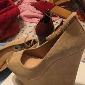 Wedge tan shoes